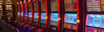 rajaburma Auto Roulette live wheel and dealer setup